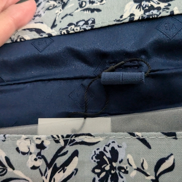 Vera Bradley Checkbook Cover - Picture 3 of 6